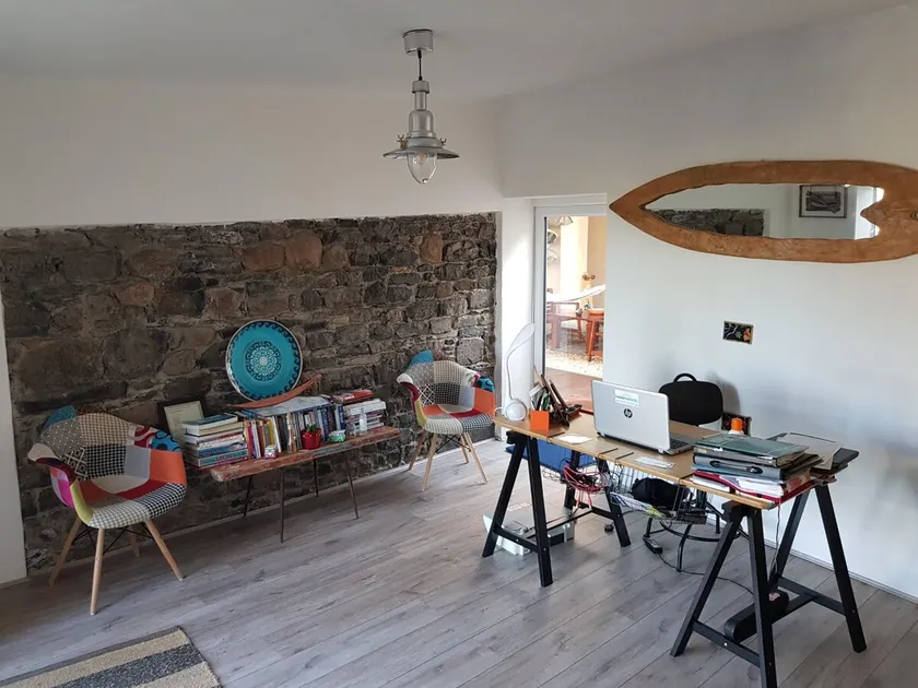 Easkey Hostel - Image 1