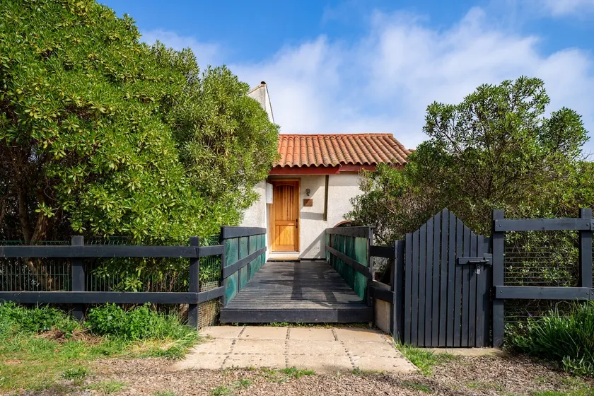 Beautiful house with pool in Punta de Tralca - Image 1