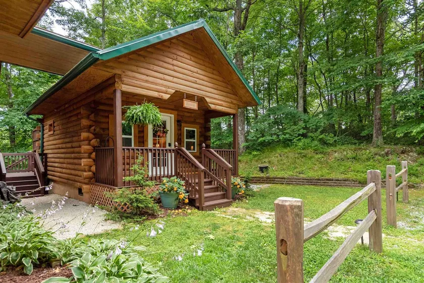 Little Cabin in the Woods - Image 1