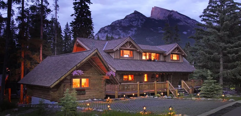 Banff Log Cabin B&B - Image 1