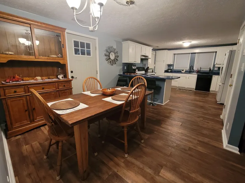 No Cleaning Fee 5 Min. to I95, 2QB 2BA - Image 1