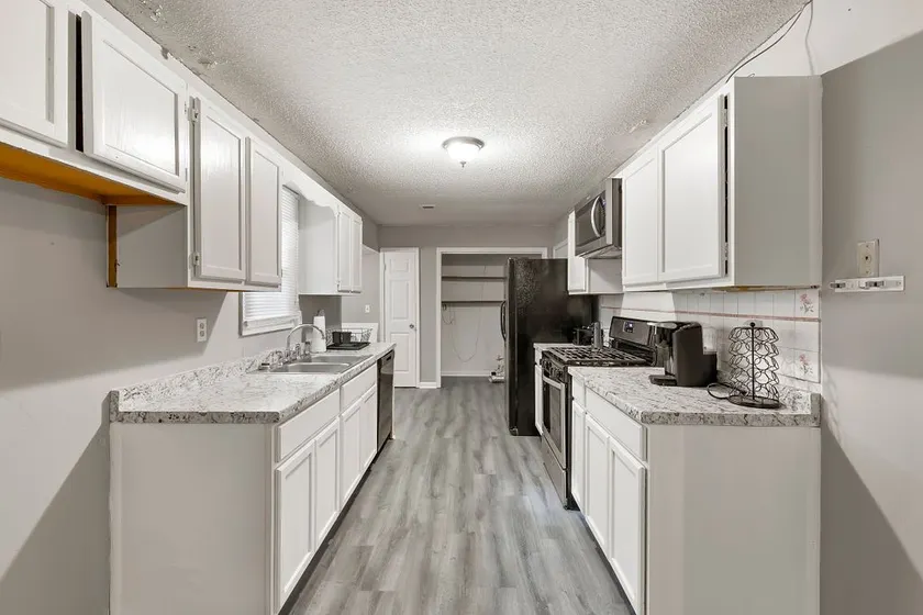 Your home away from home - Image 1