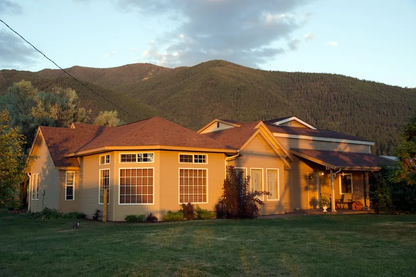 Beautiful Private Home with 360 degree views - Image 1