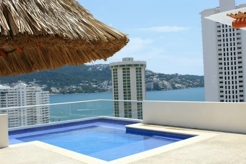 New apartment with an ocean view, 5 minutes away. Beachfront - Image 1