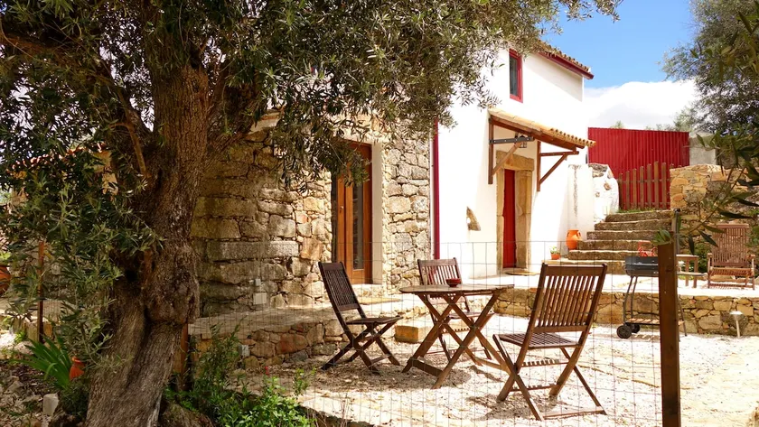 Traditional Alentejo house fully equipped - Image 1