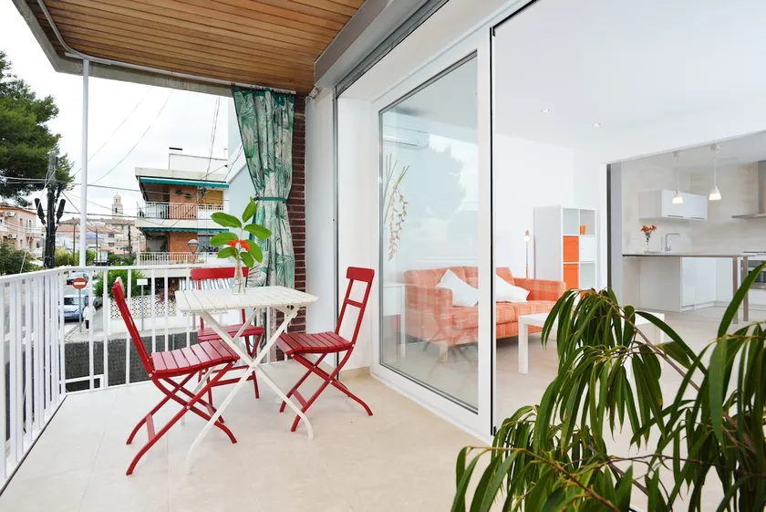 Apartment by the sea in Cubelles - Image 1