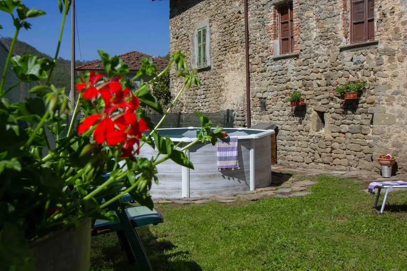 Stone house 4 pax with pool and garden - Image 1