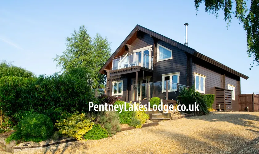 Pine Tree Lodge - Pentney Lakes - Image 1