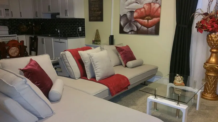 Relax In Sheer Comfort - 2 Bdrm Suite /2 Queen Bds - Image 1