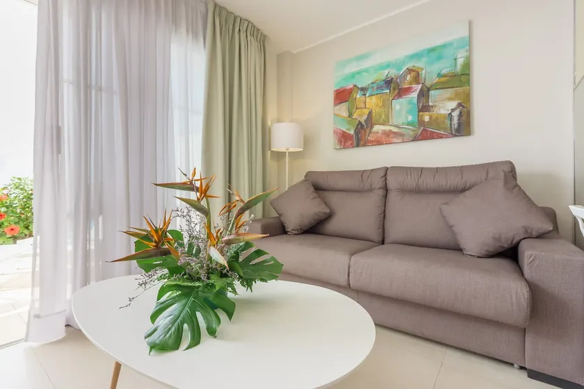Asya's Apartments, Apartment with 2 single beds - Image 1