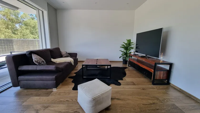 Very nice attic apartment - Image 1