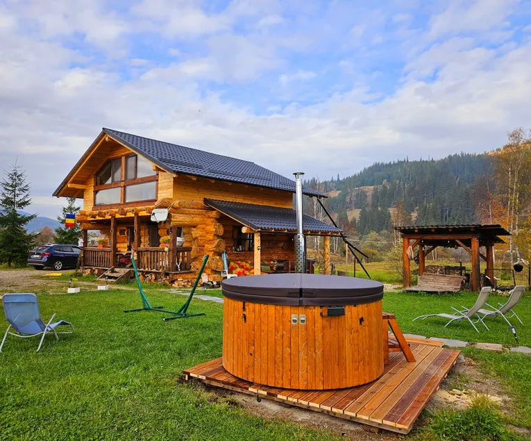 At Căsuță-Vatra Dornei - Image 1
