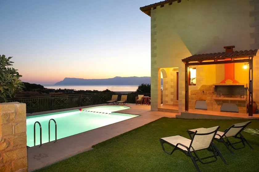 Patriko Villa - Image 1