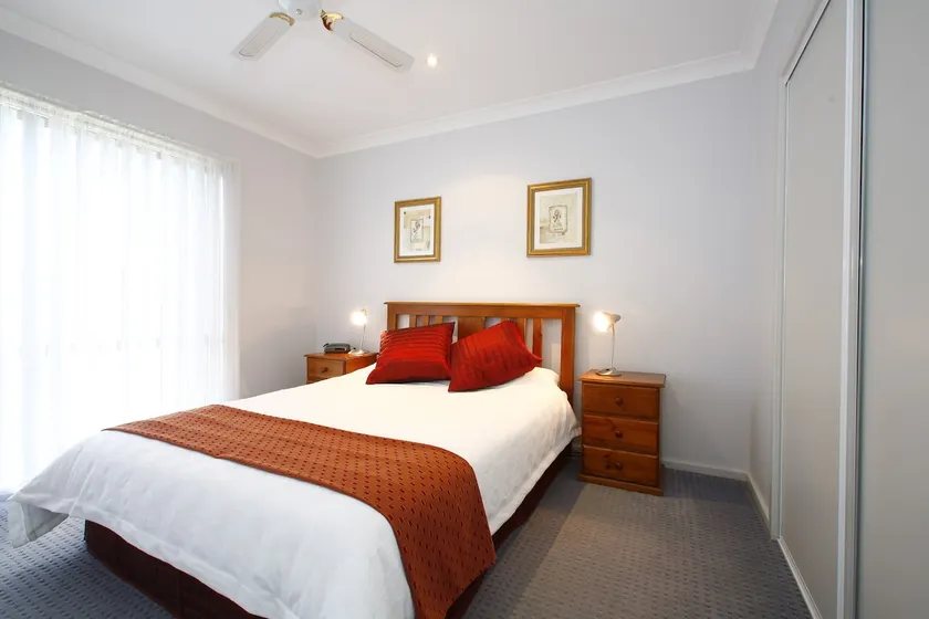 Belvoir Village Motel & Apartments Wodonga - Image 1