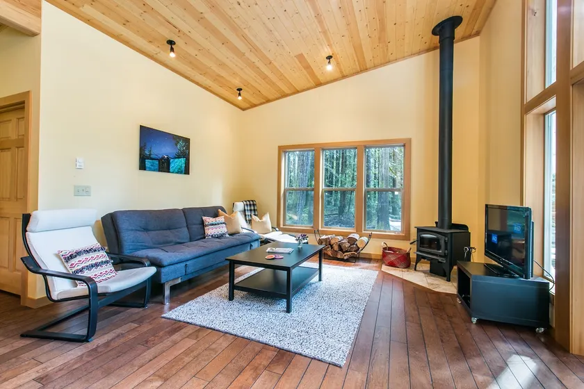 Modern Mt. Baker - Glacier Cabin - Image 1