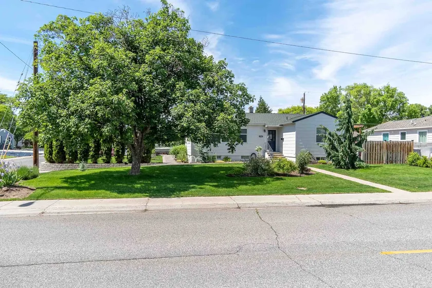 Quiet, Private, Comfy-The North Richland Q House - Image 1