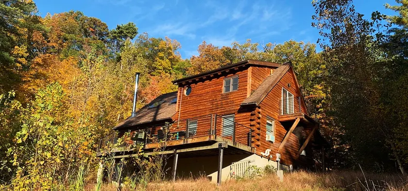 Modern Secluded Log Home on the Kaaterskill Creek! - Image 1