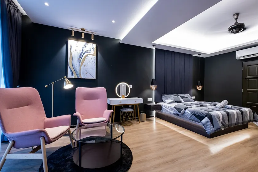 Four Rooms Elegance Dream House-5Mins to Icon City - Image 1