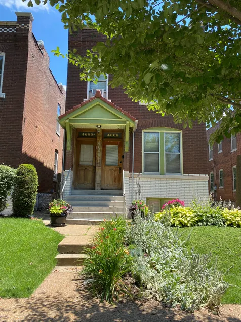 Charming historic home just 5mi from Arch - Image 1