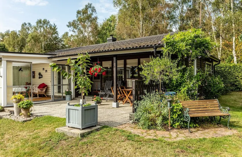 Nice cottage near the sea and scenic Österlen - Image 1