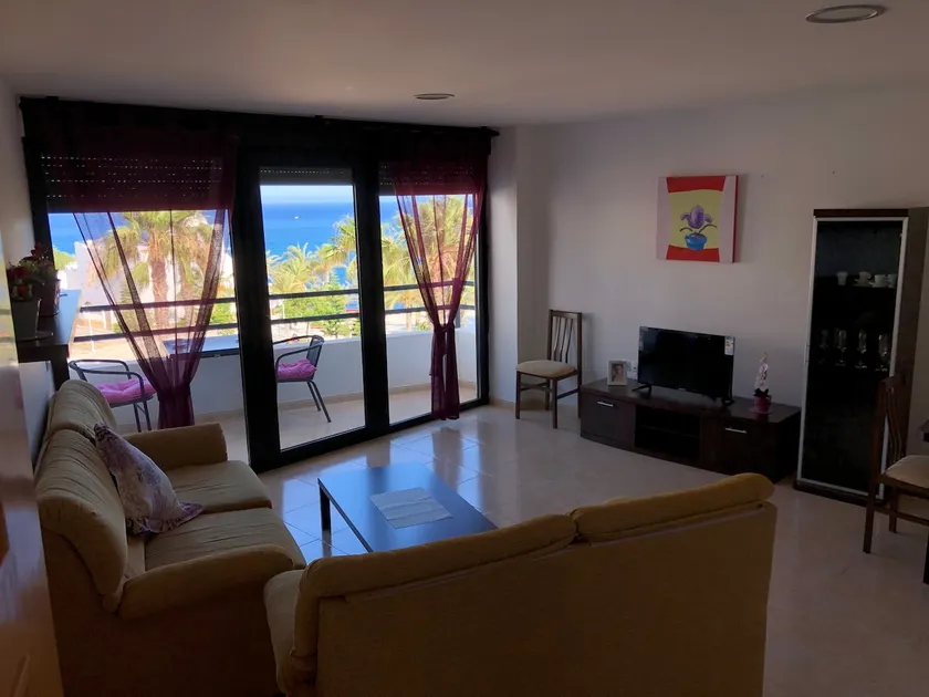 A bright apartment facing the sea - Image 1