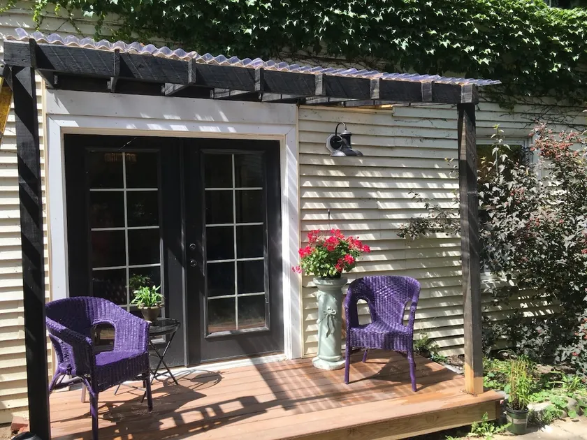 Studio, Walk to everything, Parking - Image 1
