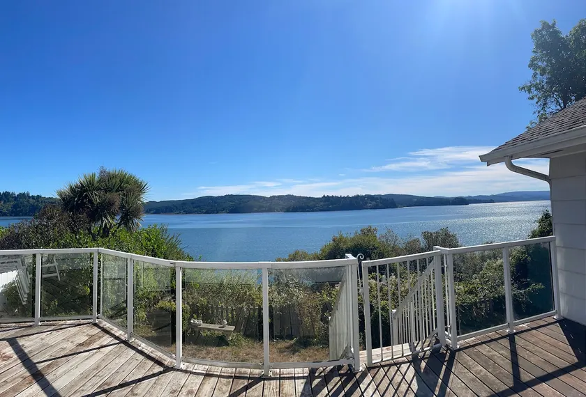 The Cliff House on the Bay w/Stunning Water Views - Image 1