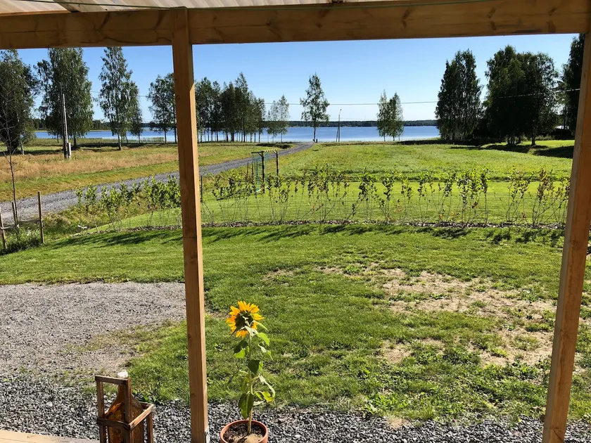Cozy cabin with lake view, Norra Bergfors, Sweden - Image 1