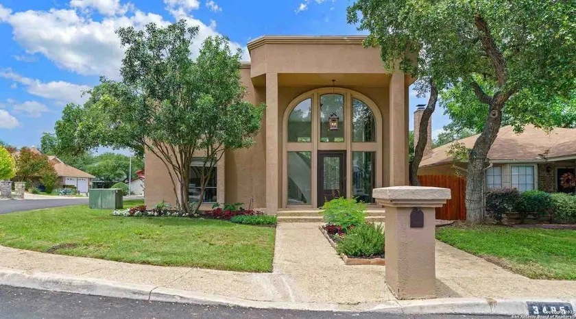 Miami Style House in San Antonio - Image 1