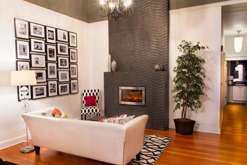 Spacious & Elegant Historic Flat in Downtown - Image 1