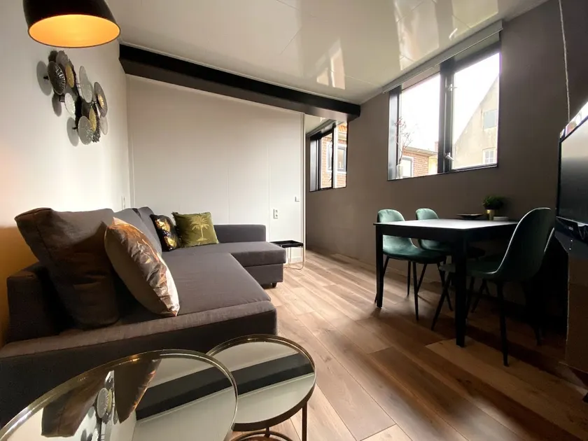 12b Apartment in the heart of Zwolle with small parking space - Image 1