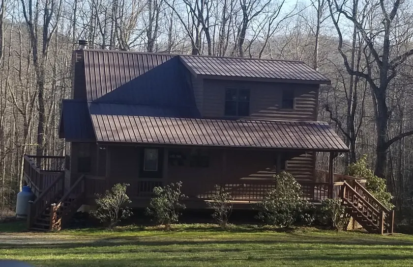 Bear Paw Sanctuary-Beautiful 3 level cabin - Image 1