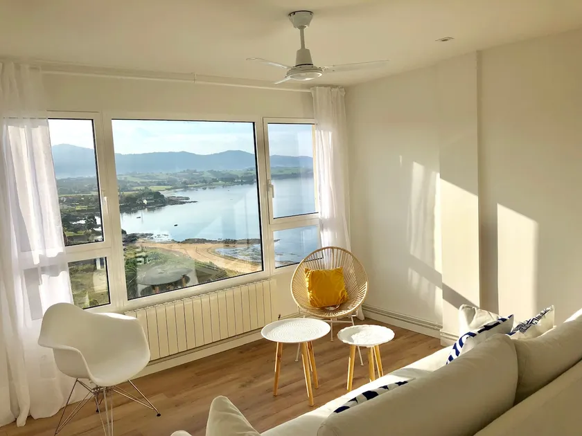 House overlooking the sea in Pedreña, golf and beach. - Image 1