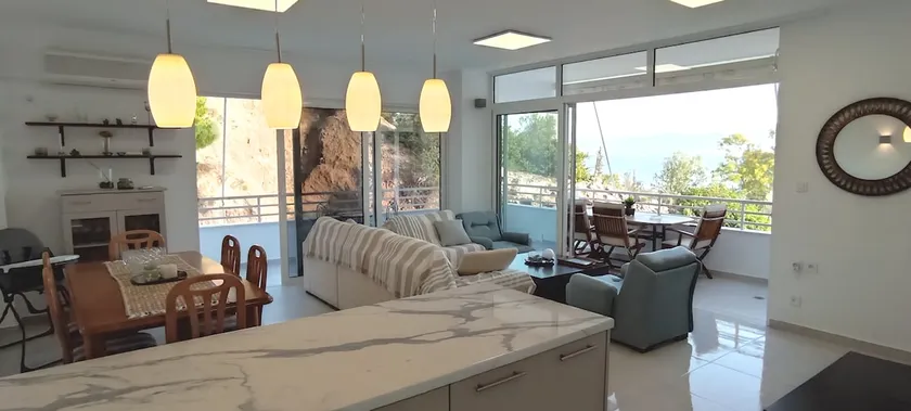 Atlas Apartment with Private Beach and SeaView - Image 1