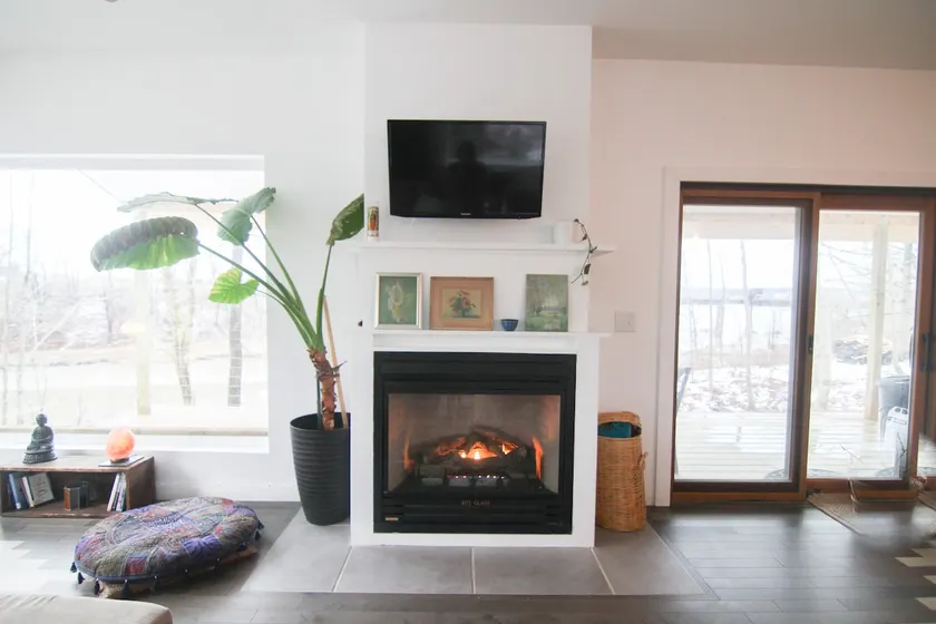 Monarch Landing · Riverfront House · Walk to Town - Image 1
