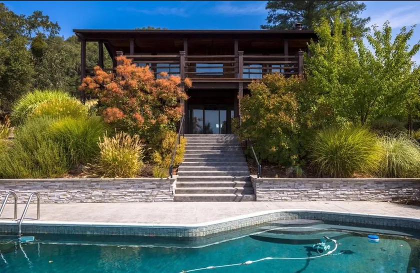 Verona: Awesome Views, Pool, Vineyard, Hot Tub! - Image 1