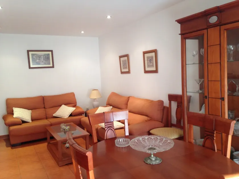 Large apartment in Puerto de Burriana (Beach) - Image 1