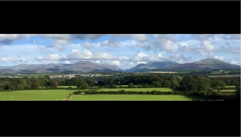 Barn conversion with amazing views - Image 1