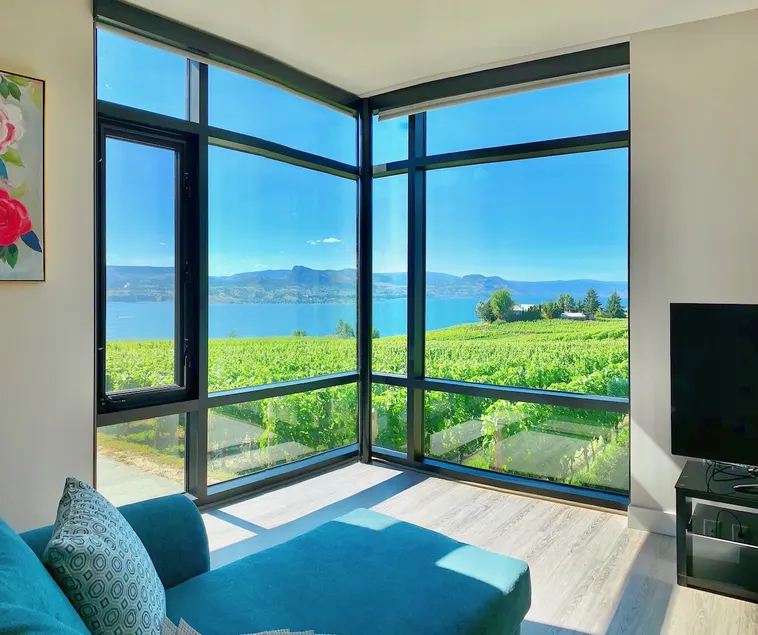 Moraine Winery Guest Suite - Image 1