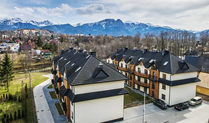 Comfort with a balcony or patio - Image 1