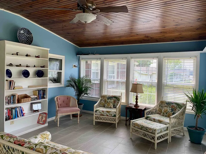 Hamlin Lake Retreat: 5BR home at resort community - Image 1