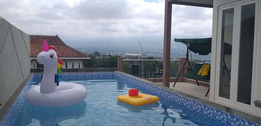Oemah Arma Rinjani Batu (Private pool and wifi) - Image 1