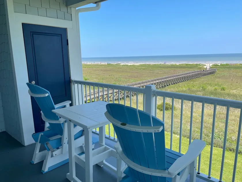 Top Floor RENOVATED Beachfront 3/3 Resort Condo - Image 1