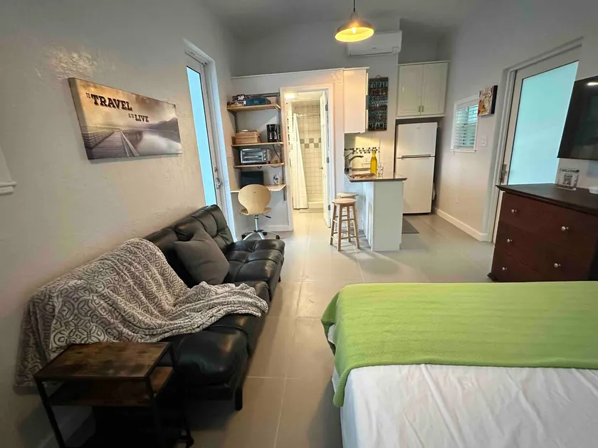 Your Own Private Tropical Studio - Image 1