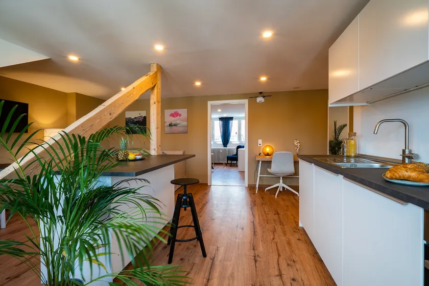 Central 70 sqm attic apartment (No. 8) for 4 people. - Image 1