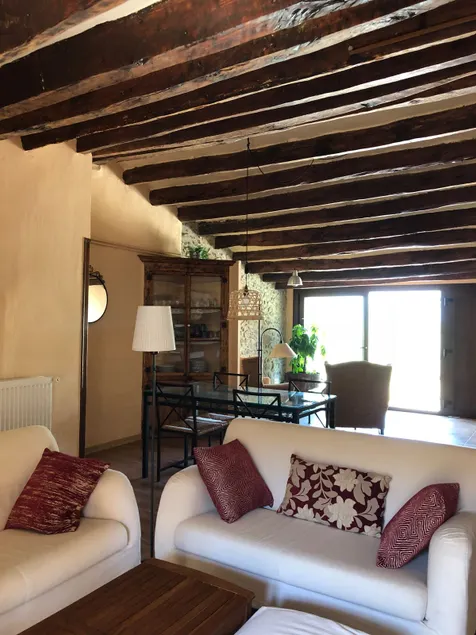Cozy refurnished town house - Image 1