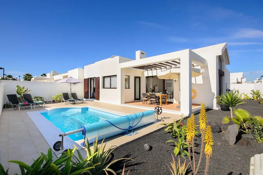 Villa Luna avec vue sur les montagnes, piscine, terrasse et Wi-Fi - Image 1