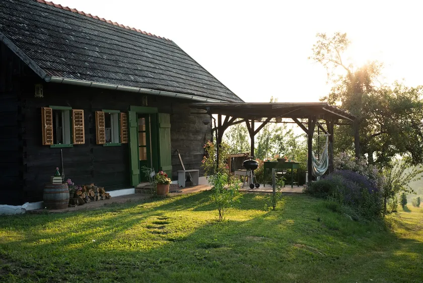 Weingarten Lodge - Image 1