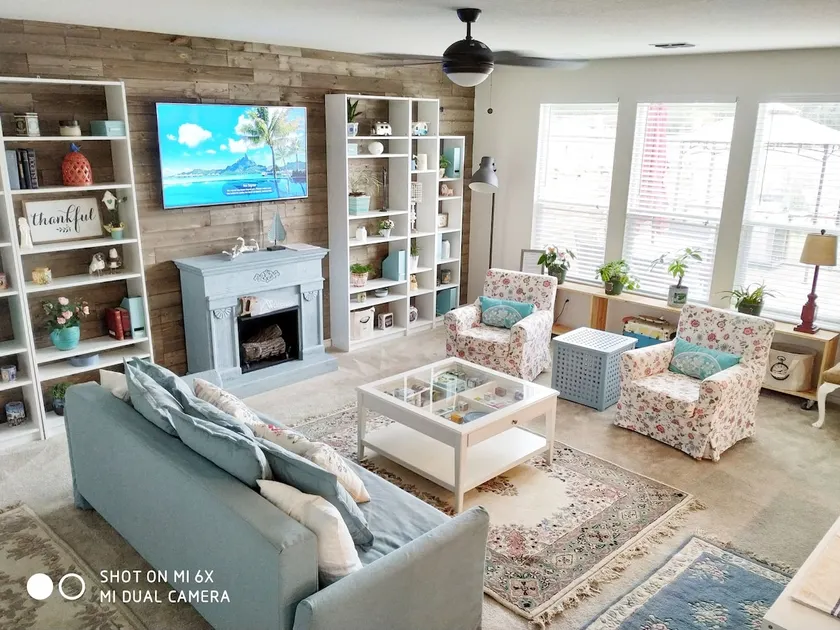 Luxxi Home - Image 1