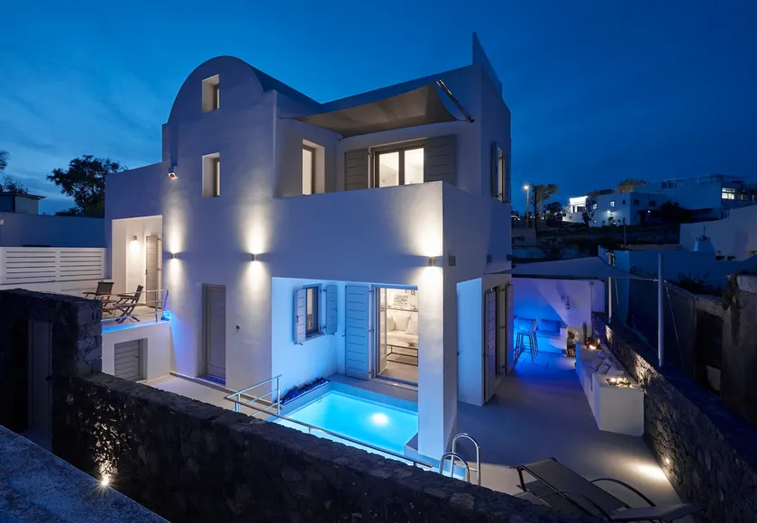 Alchemy Luxury Villa - Image 1
